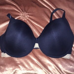 Laura Ashely Bra 40dd